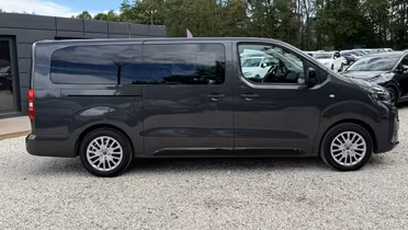 PEUGEOT Traveller