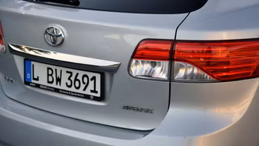 TOYOTA Avensis