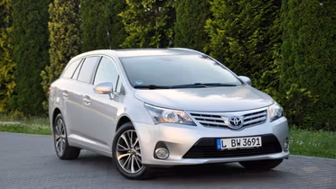 TOYOTA Avensis