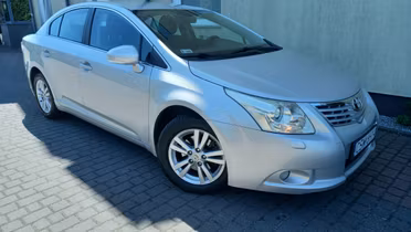 TOYOTA Avensis