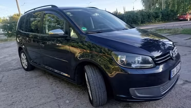 VOLKSWAGEN Touran