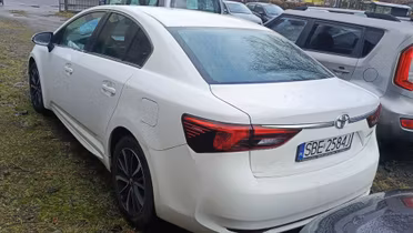 TOYOTA Avensis