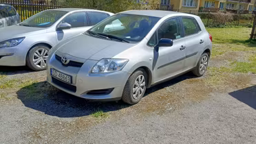 TOYOTA Auris
