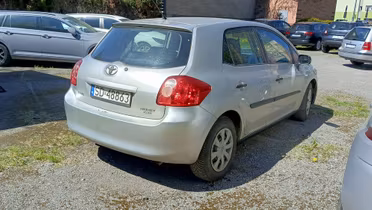 TOYOTA Auris