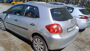 TOYOTA Auris