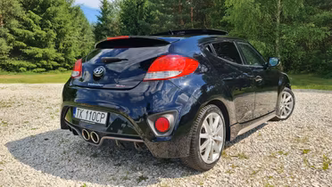 HYUNDAI Veloster