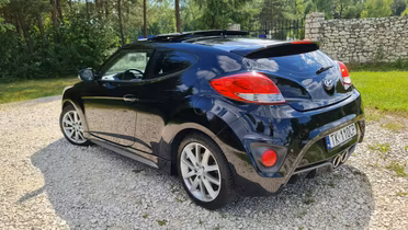 HYUNDAI Veloster