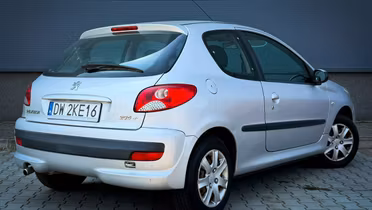 PEUGEOT 206+