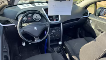 PEUGEOT 207