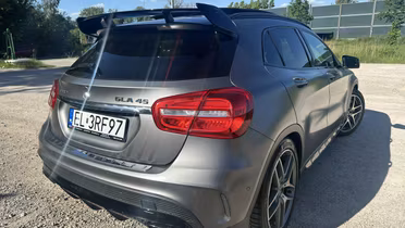 MERCEDES-BENZ GLA