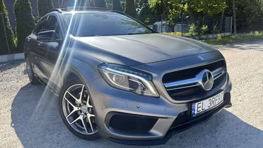 MERCEDES-BENZ GLA