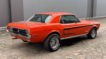 FORD Mustang