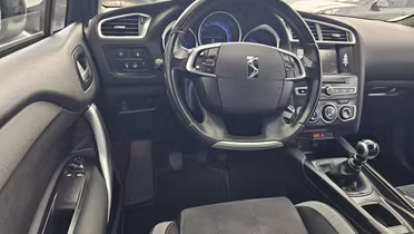 DS DS4