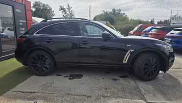 INFINITI QX70