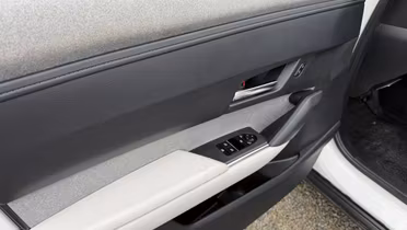 MAZDA MX-30