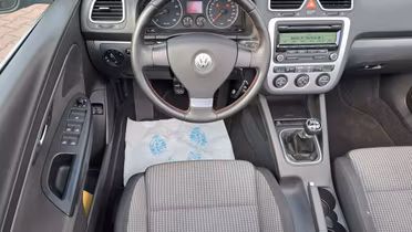 VOLKSWAGEN Eos