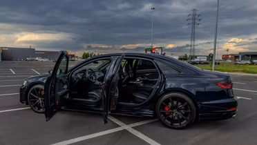 AUDI S8