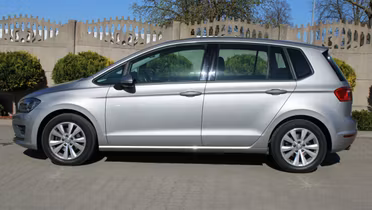 VOLKSWAGEN Golf Sportsvan