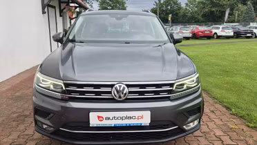 VOLKSWAGEN Tiguan