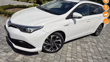 TOYOTA Auris