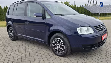VOLKSWAGEN Touran