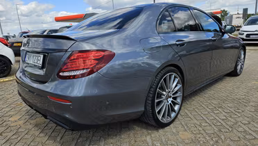 MERCEDES-BENZ E Klasa