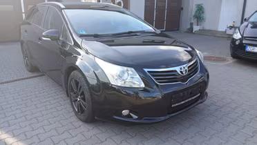 TOYOTA Avensis