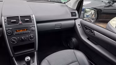MERCEDES-BENZ A Klasa