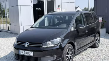 VOLKSWAGEN Touran