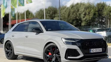 AUDI RS Q8