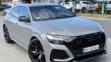 AUDI RS Q8