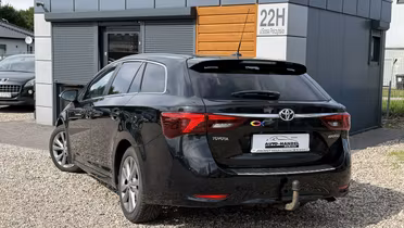 TOYOTA Avensis