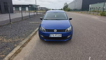 VOLKSWAGEN Polo