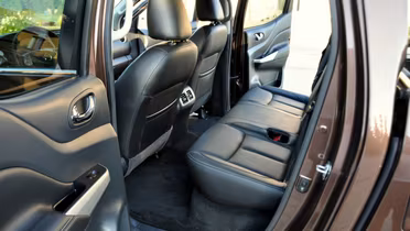 NISSAN Navara