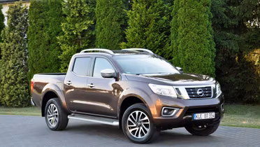 NISSAN Navara