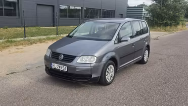 VOLKSWAGEN Touran