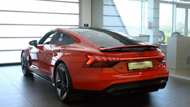 AUDI RS e-tron