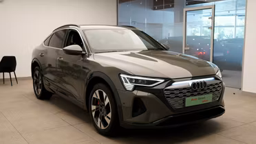 AUDI Q8 Sportback e-tron