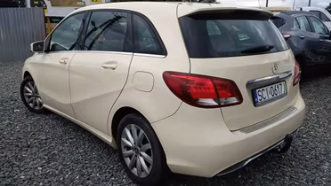 MERCEDES-BENZ B Klasa