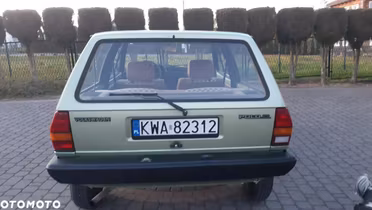 VOLKSWAGEN Polo