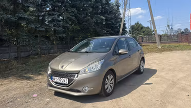 PEUGEOT 208