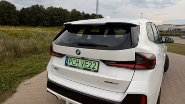 BMW iX1