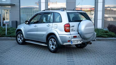 TOYOTA RAV4