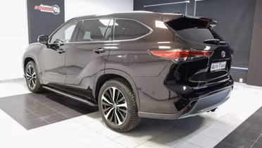TOYOTA Highlander