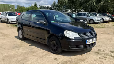 VOLKSWAGEN Polo