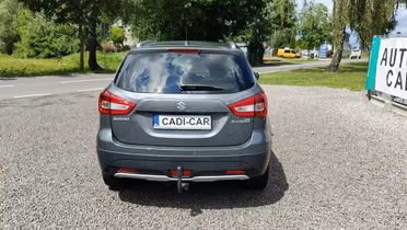 SUZUKI S-Cross