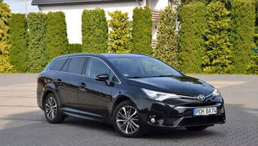 TOYOTA Avensis