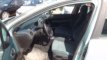 PEUGEOT 307