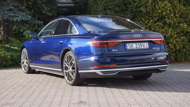 AUDI A8