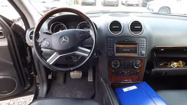 MERCEDES-BENZ GL